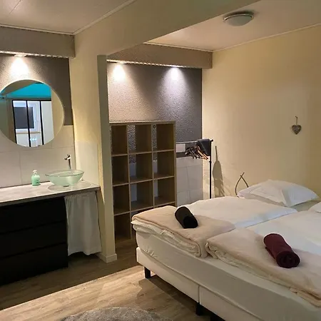 Le Grand Charlyse, De 1 à 10 Personnes Casa de Férias