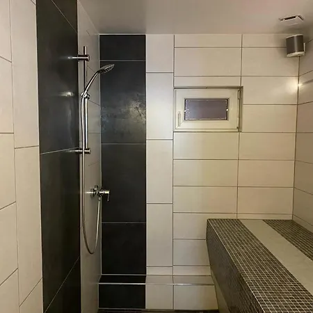 Le Grand Charlyse, De 1 à 10 Personnes Casa de Férias *