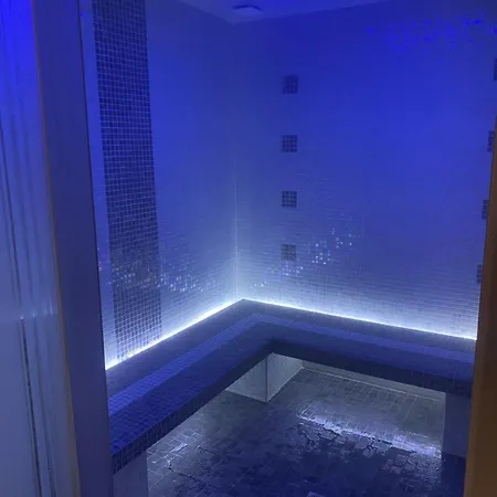 Le Grand Charlyse, De 1 à 10 Personnes